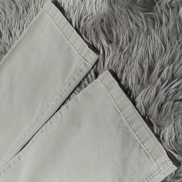 Columbia Regular Fit Khaki Pants - Picture 7 of 15